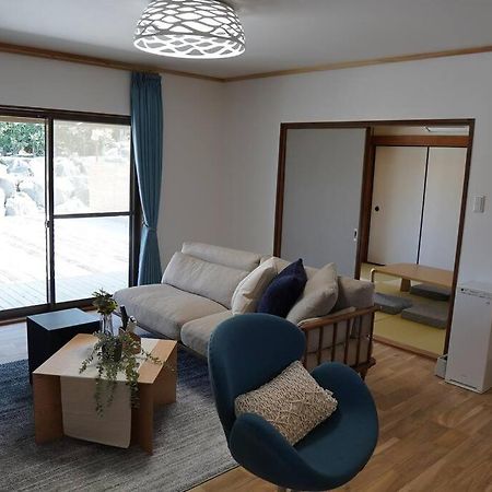 ゆったりとした時間を過ごせる一棟貸切の別荘　たけしま 鸣门 外观 照片